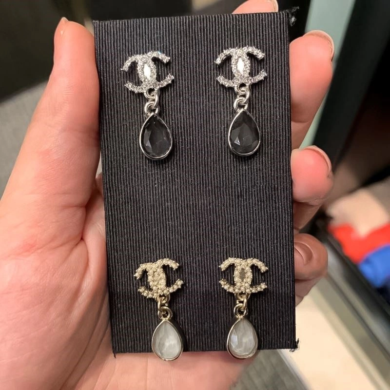 Supportive Chanel Earrings 223923