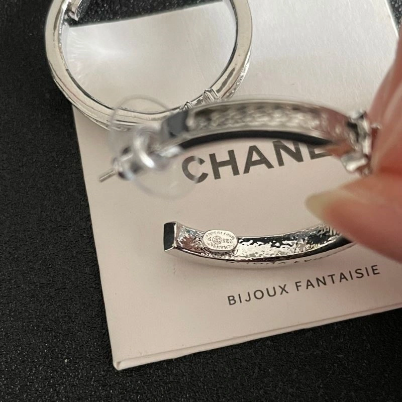Affordable Chanel Earrings 223912