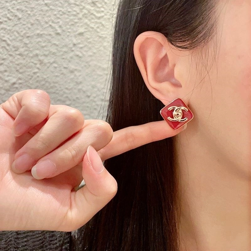 Chanel Earrings Trendsetting 223902