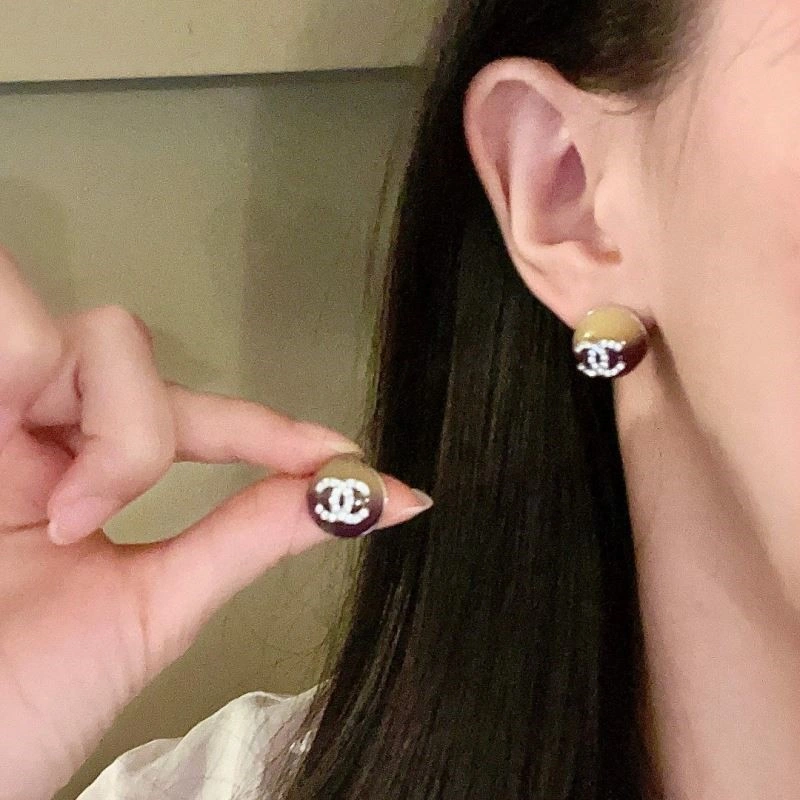Reliable Chanel Earrings 223893