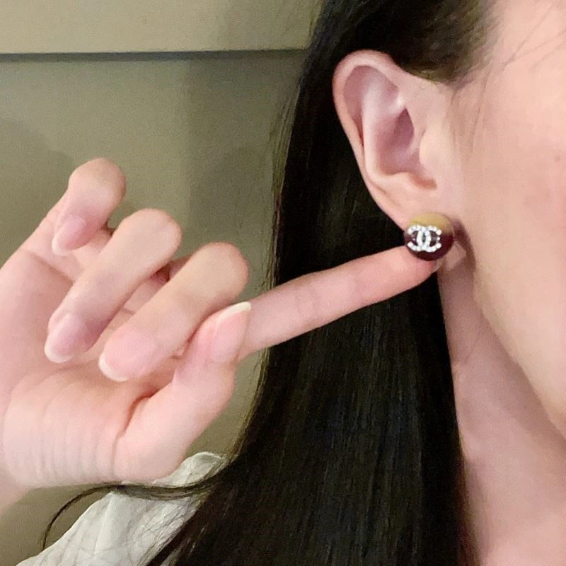 Reliable Chanel Earrings 223893