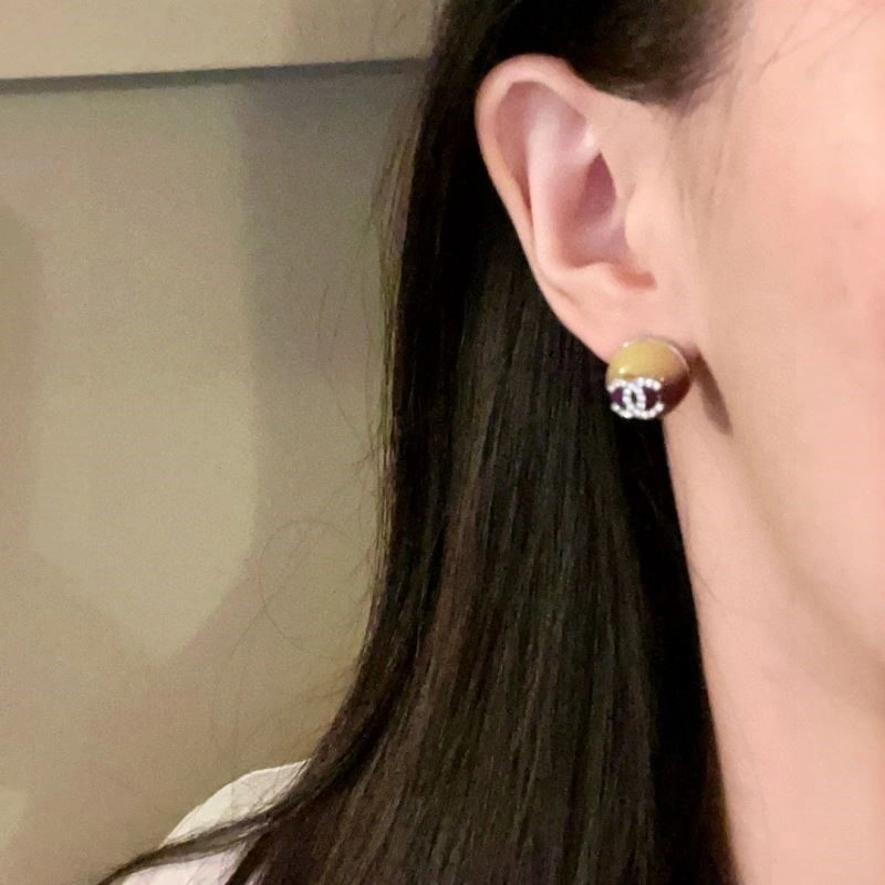 Reliable Chanel Earrings 223893