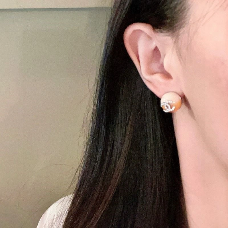 Chanel Earrings Affordable 223911