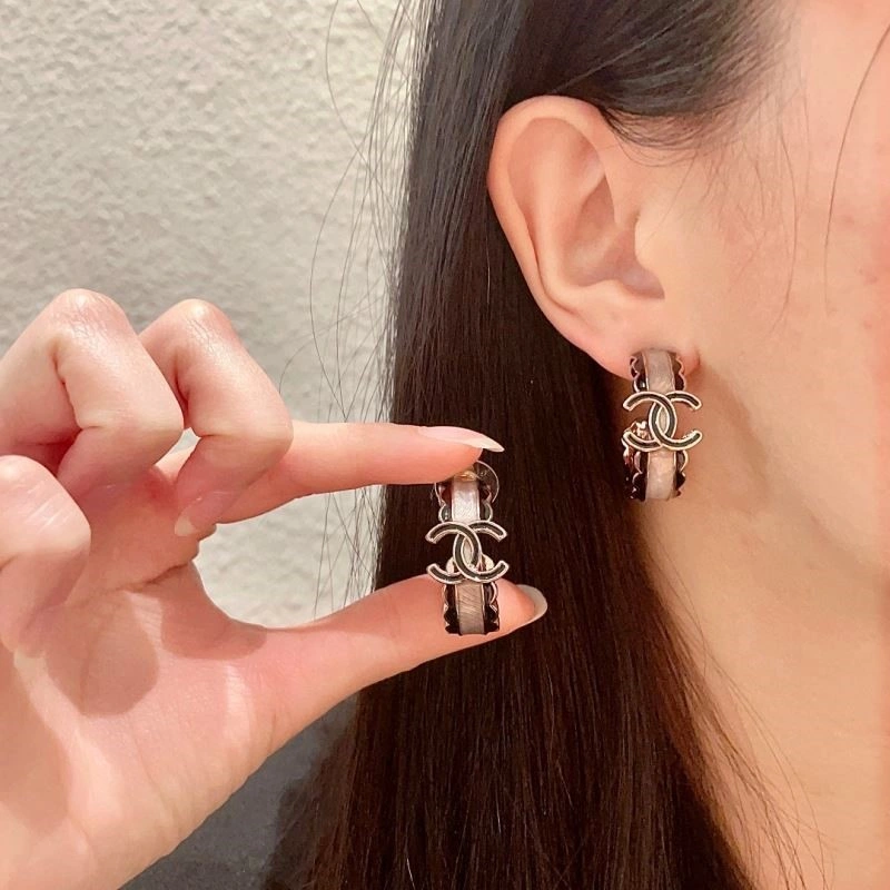 Chanel Earrings Durable 223882
