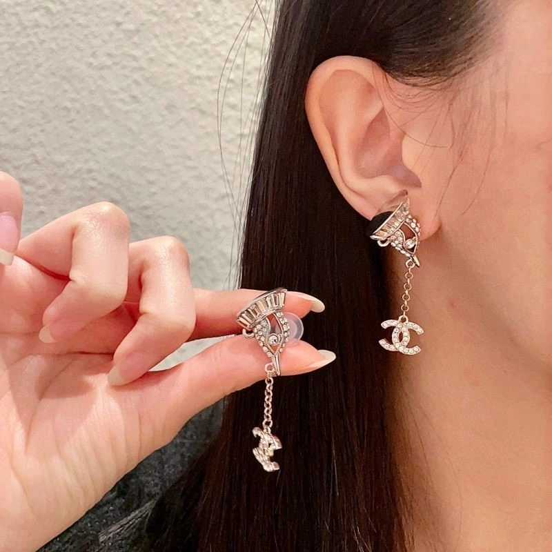 Chanel Earrings MoistureWicking 223884