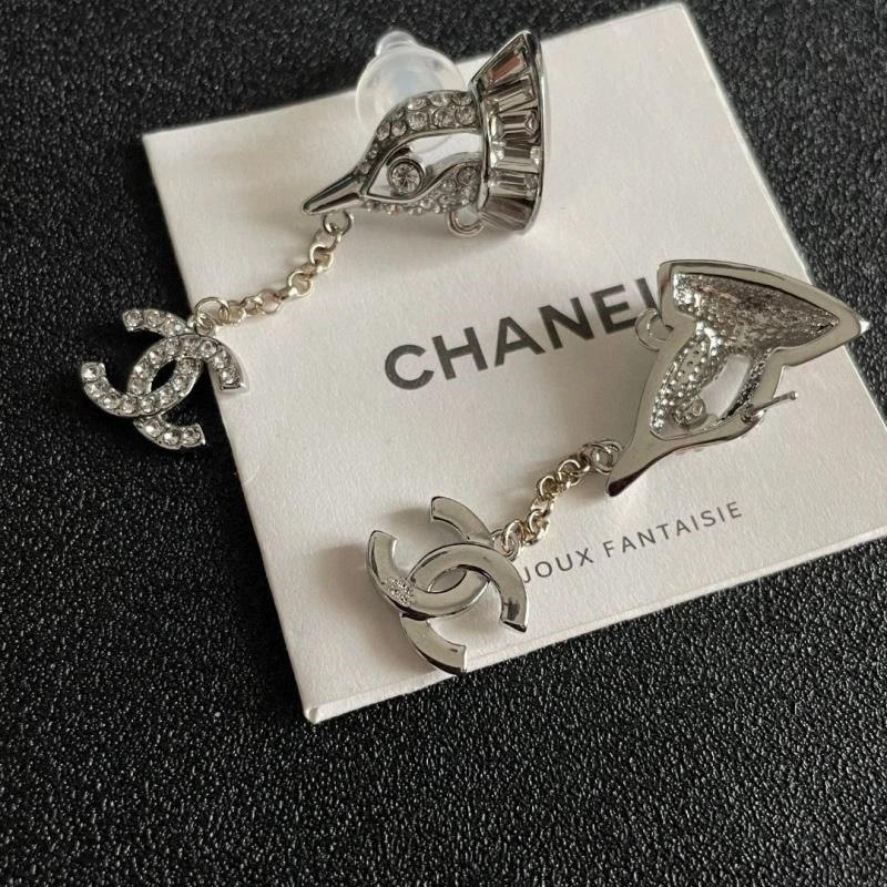 Chanel Earrings MoistureWicking 223884