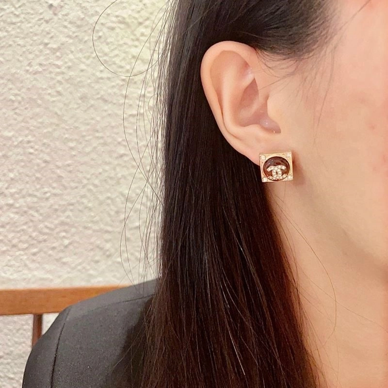 HighQuality Chanel Earrings 223879