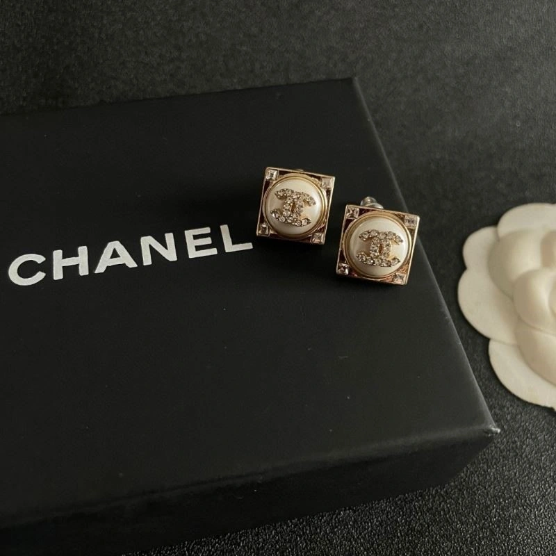 Sustainable Chanel Earrings 223864