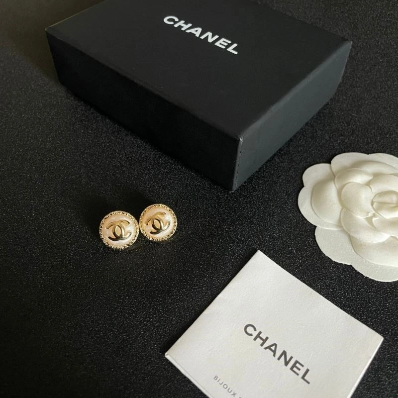 Compact Chanel Earrings 223862