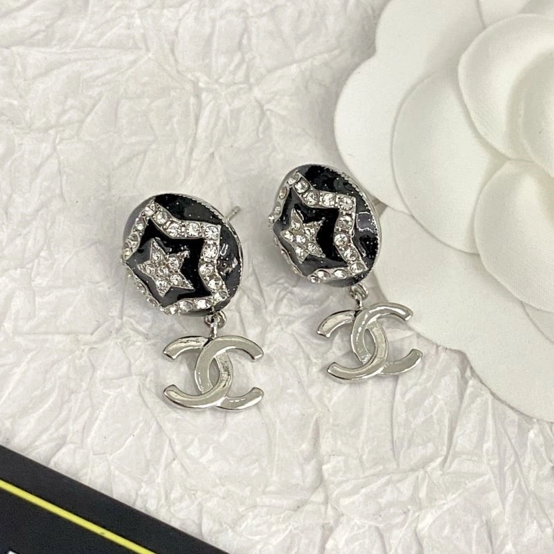 Sleek Chanel Earrings 223883