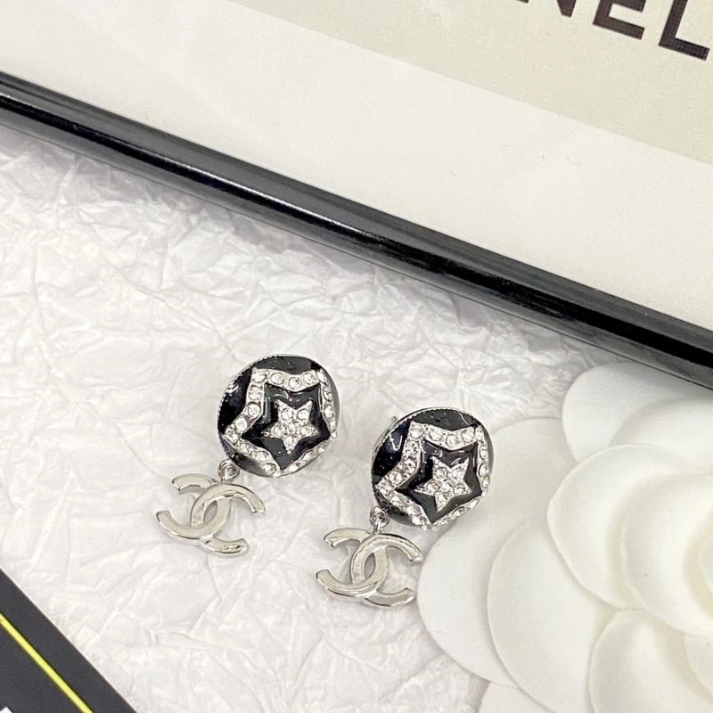 Sleek Chanel Earrings 223883