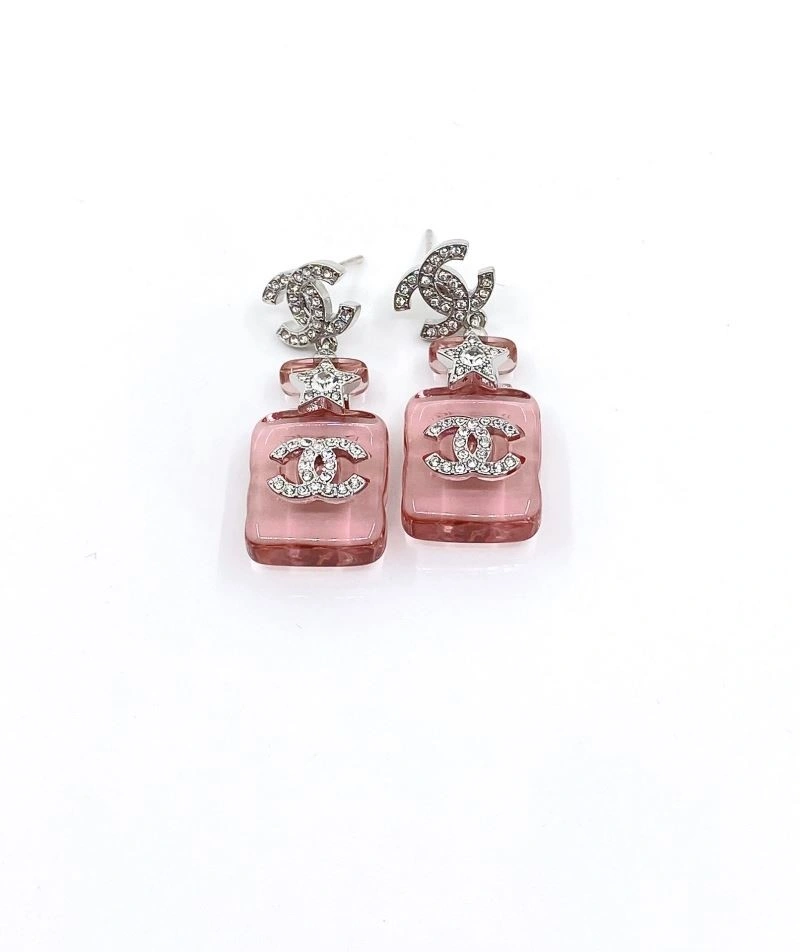Lightweight Chanel Earrings 223855