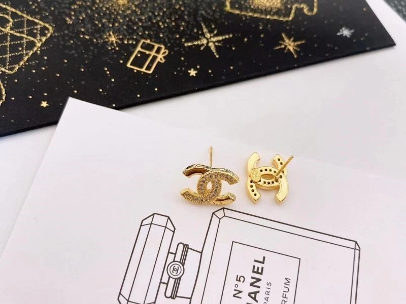 Minimalist Chanel Earrings 223924