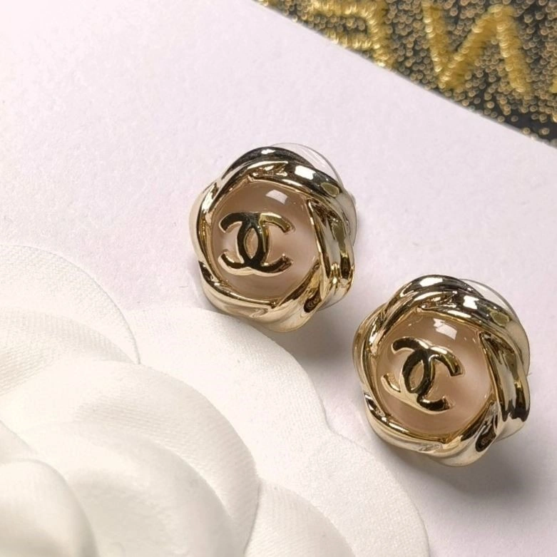 Casual Chanel Earrings 223833