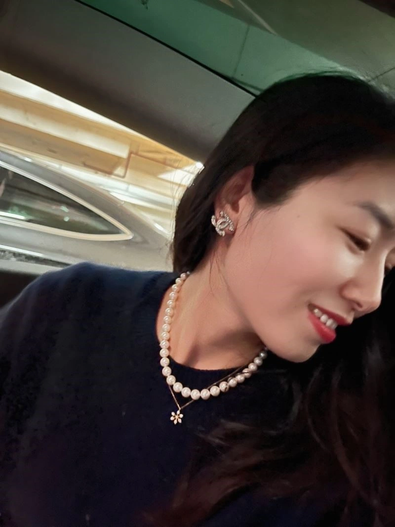 Chanel Earrings Stylish 223835