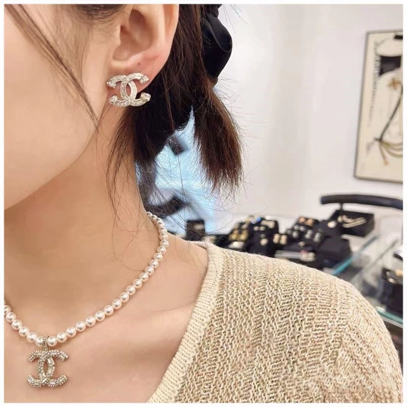 Chanel Earrings Stylish 223835