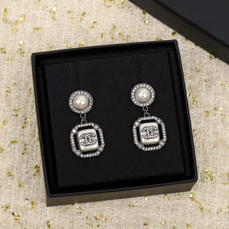 Chanel Earrings Breathable 223887