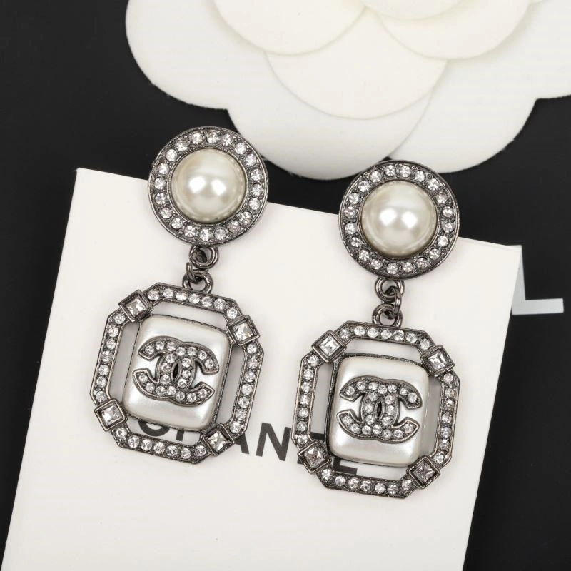 Chanel Earrings Breathable 223887