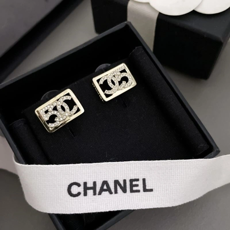 Breathable Chanel Earrings 223841