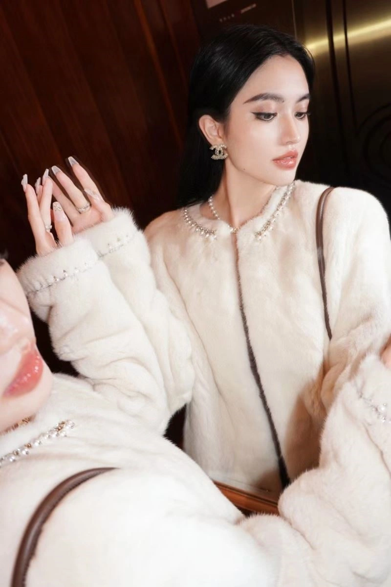 Chanel Earrings EasyMatch 223829