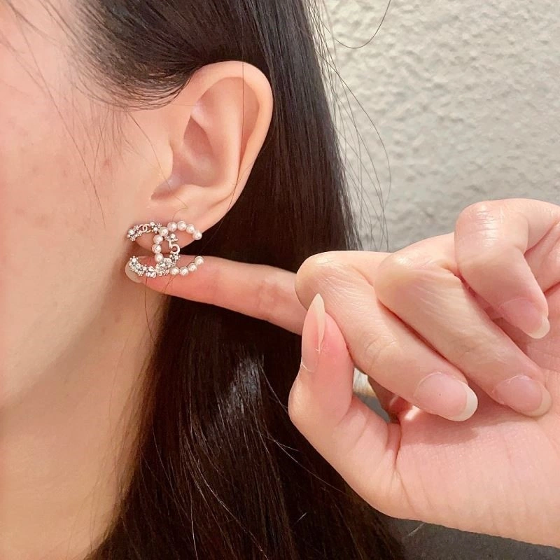 Chanel Earrings Trendsetting 223869