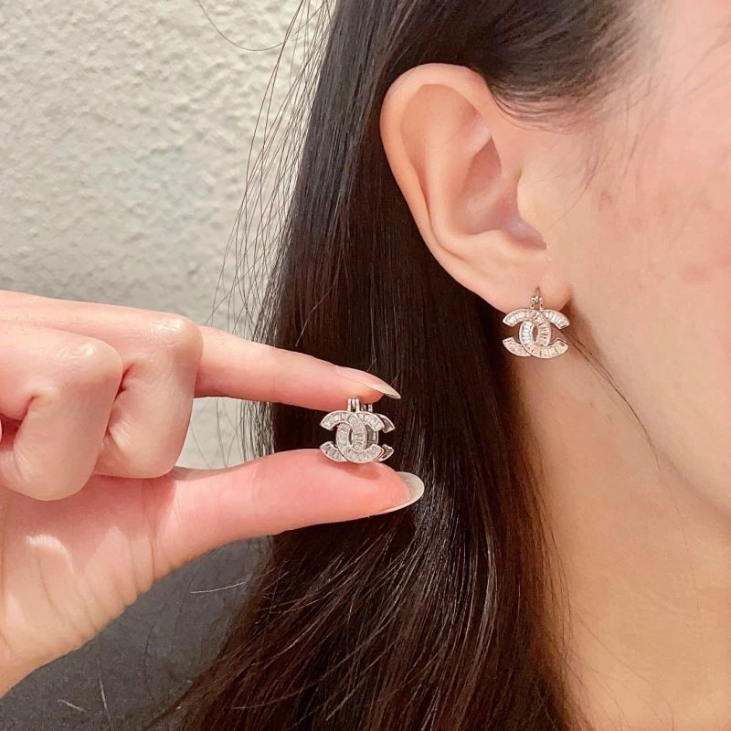 Chanel Earrings Functional 223803