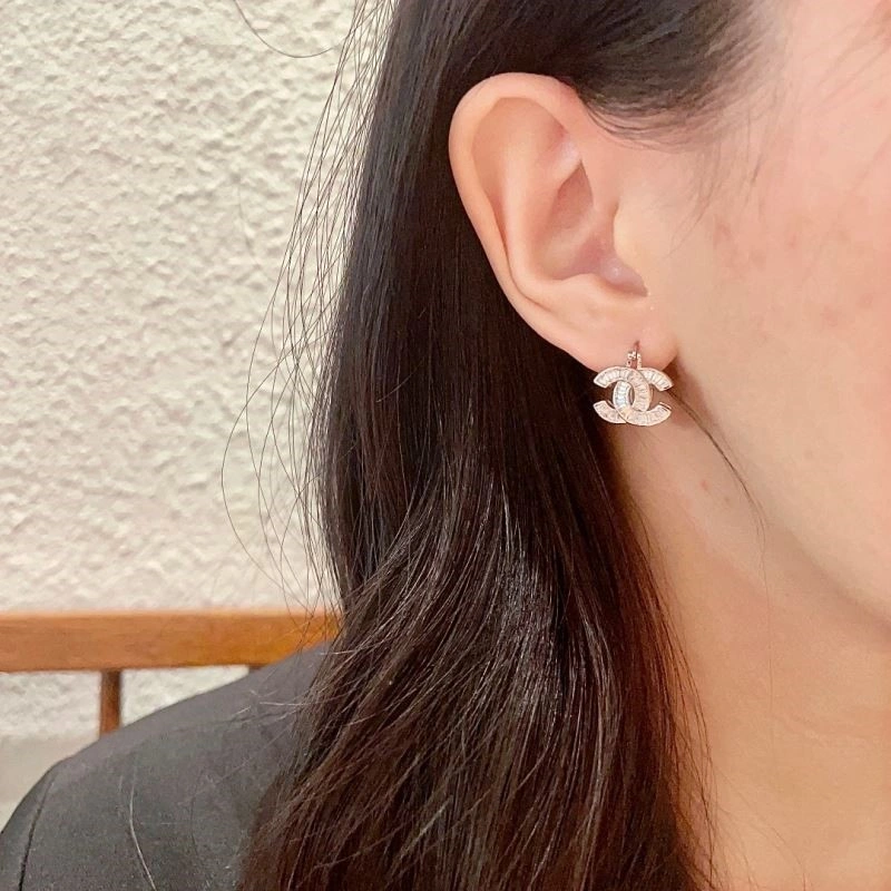 Chanel Earrings Functional 223803