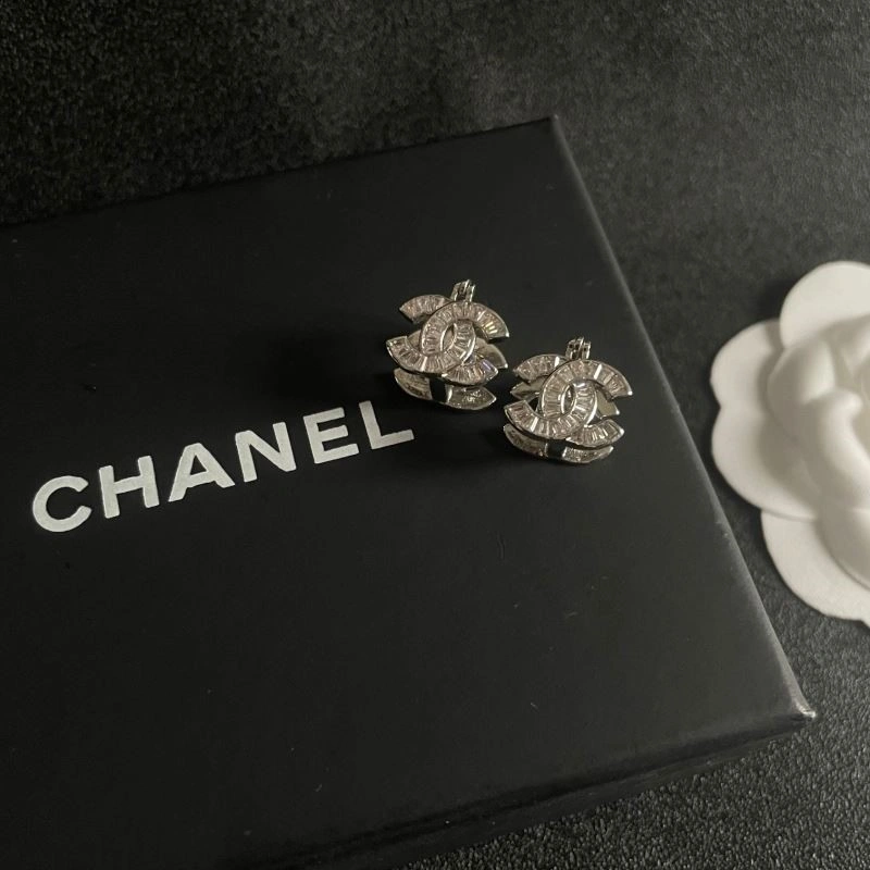 Chanel Earrings Functional 223803