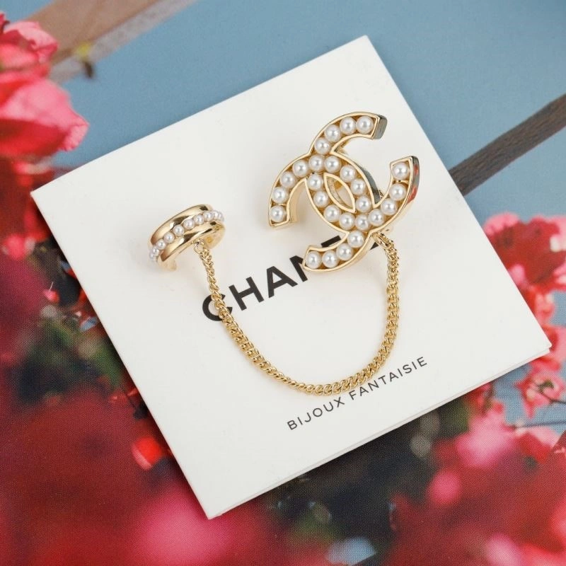 Chanel Earrings Sleek 223821