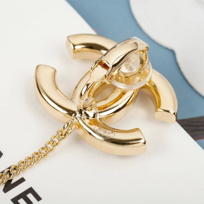 Chanel Earrings Sleek 223821