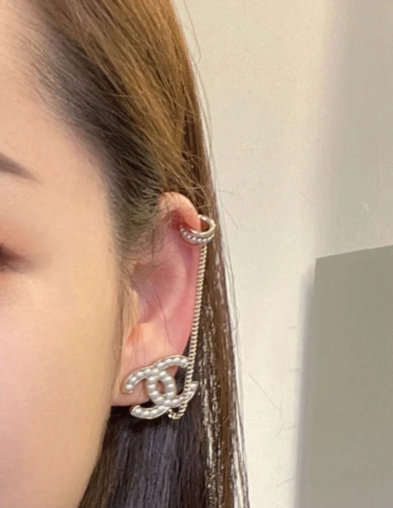 Chanel Earrings Sleek 223821