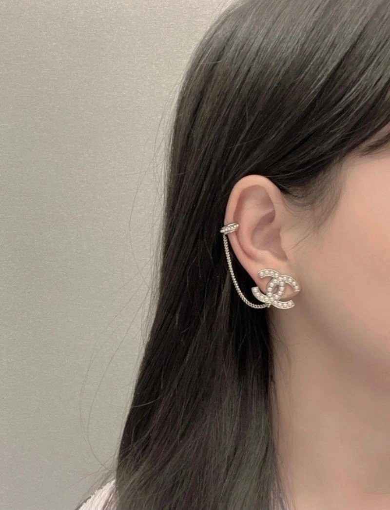 Chanel Earrings Sleek 223821