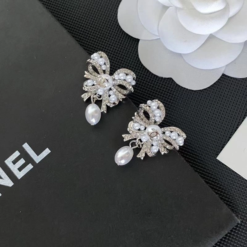 Popular Chanel Earrings 223795