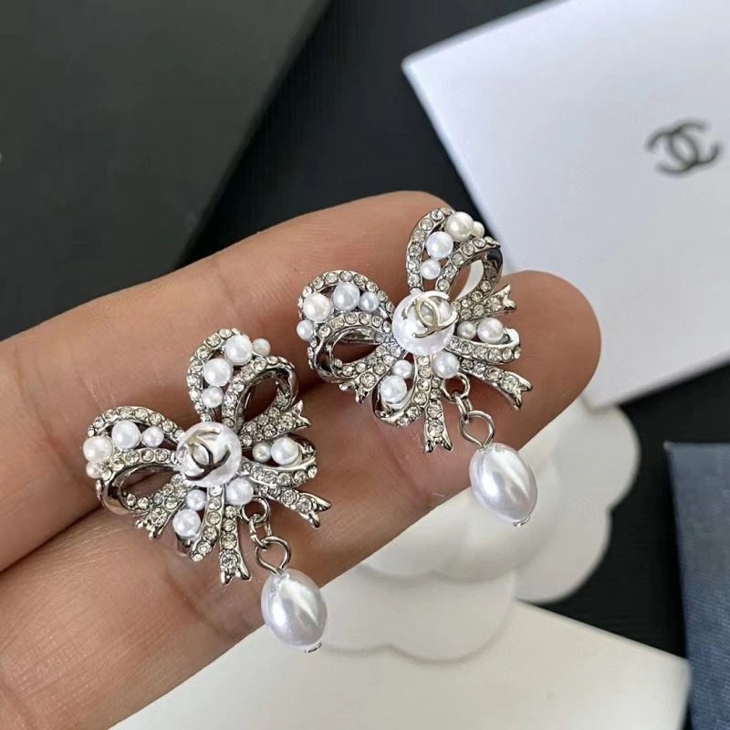 Popular Chanel Earrings 223795