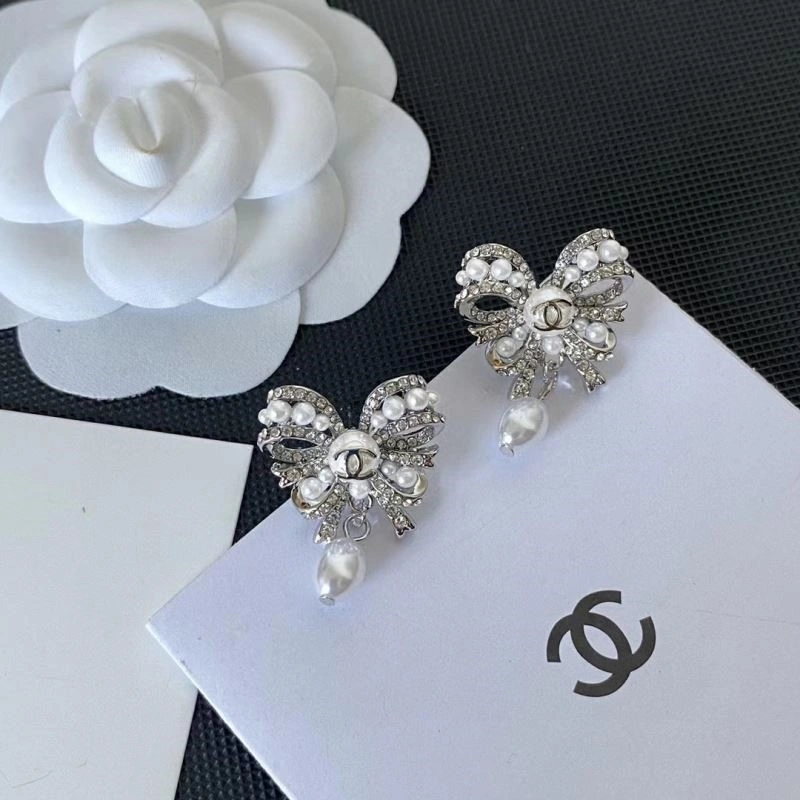Popular Chanel Earrings 223795