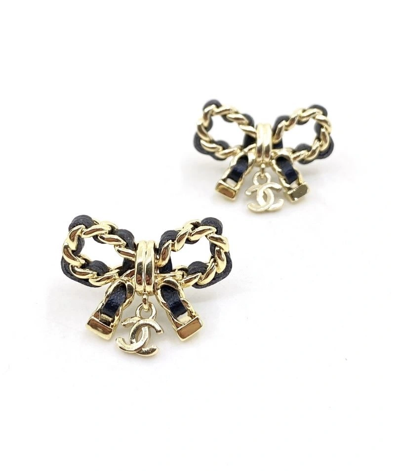 Refined Chanel Earrings 223847
