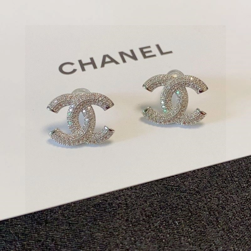 Comfortable Chanel Earrings 223875