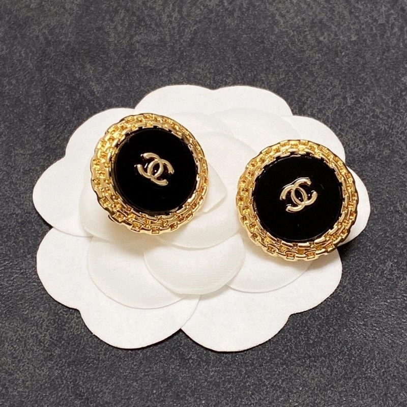 Chanel Earrings Sleek 223790