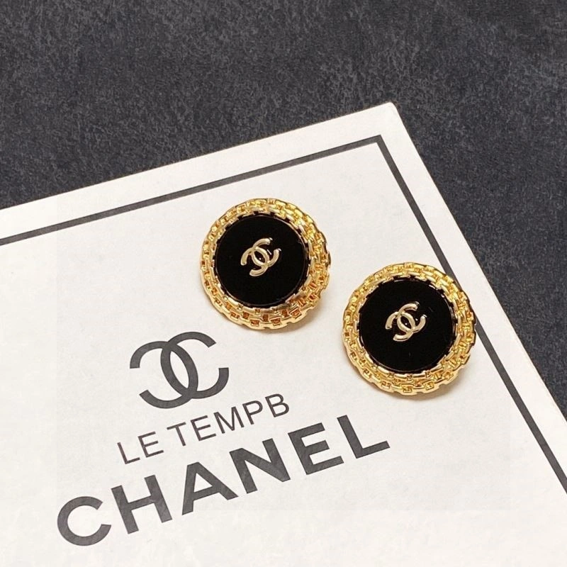 Chanel Earrings Sleek 223790