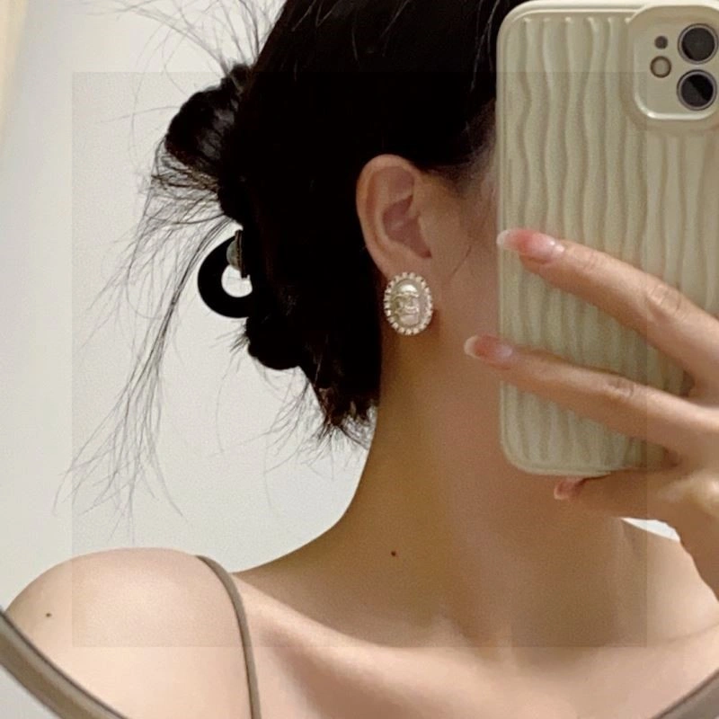 Chanel Earrings MultiPurpose 223787