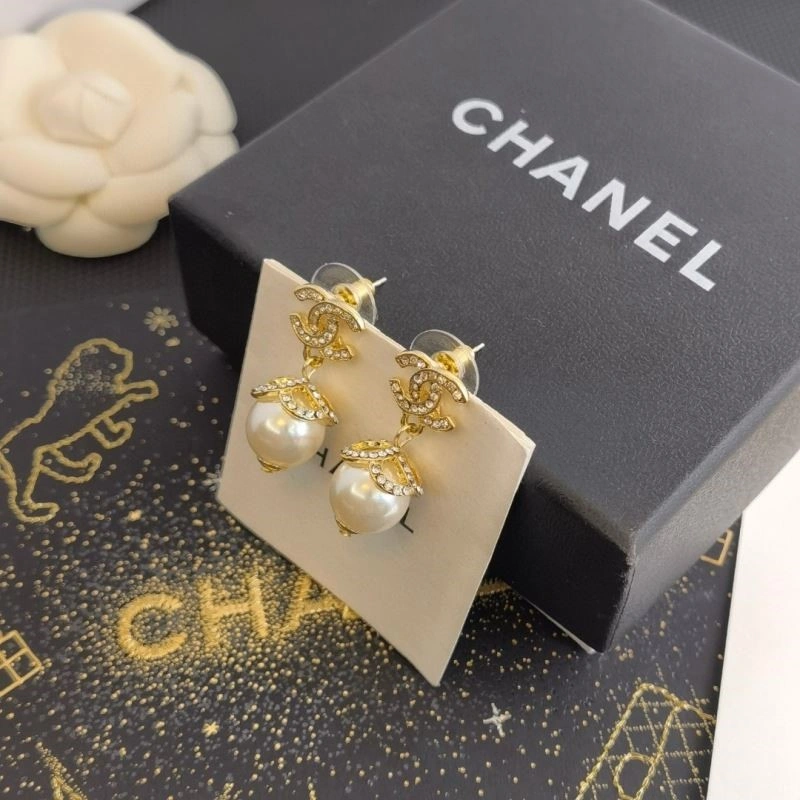 Fashionable Chanel Earrings 223769
