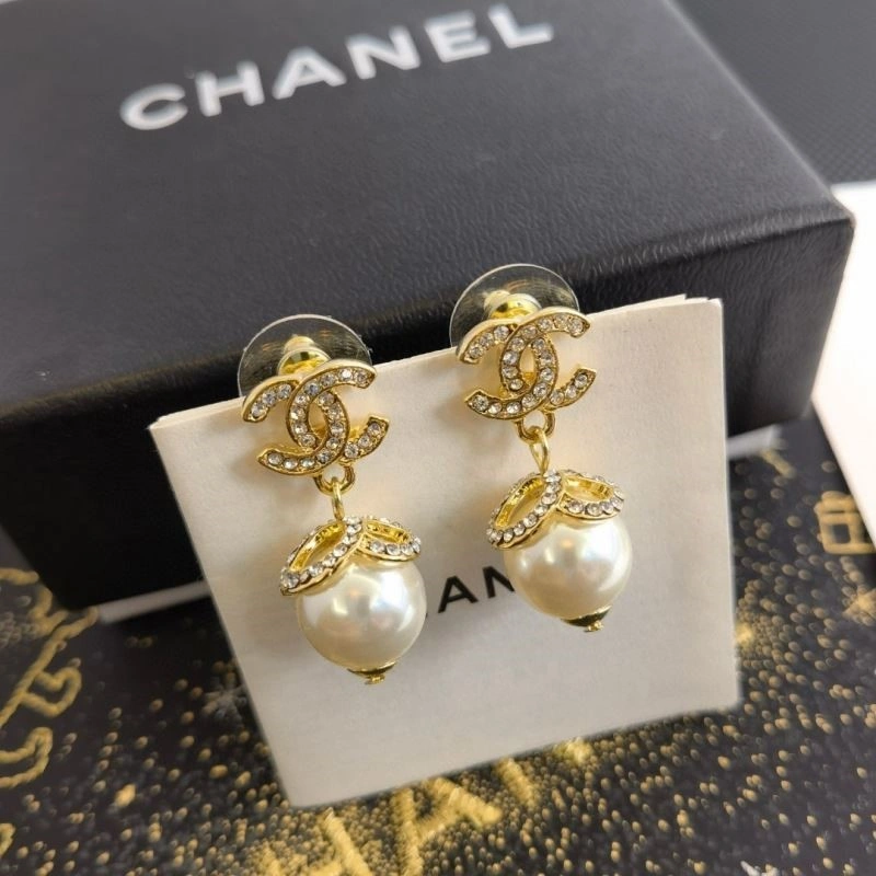 Fashionable Chanel Earrings 223769