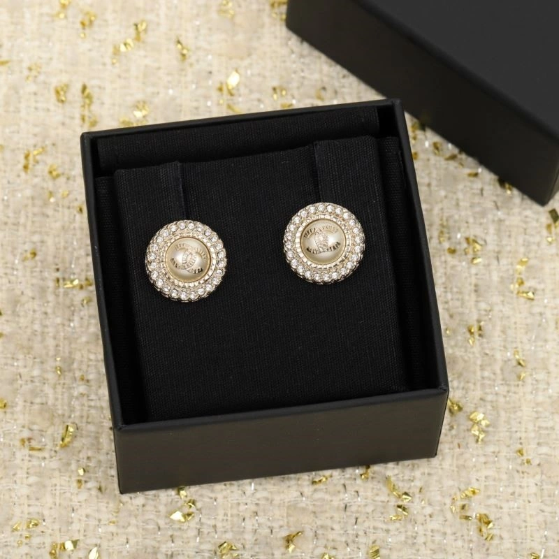 Chanel Earrings Neat 223774