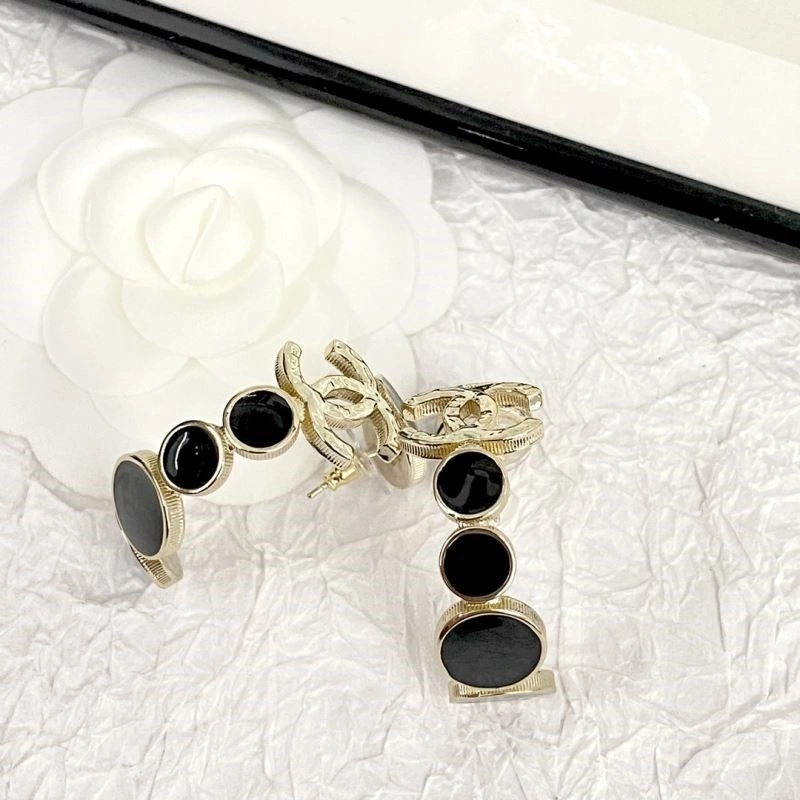 Chanel Earrings Affordable 223771