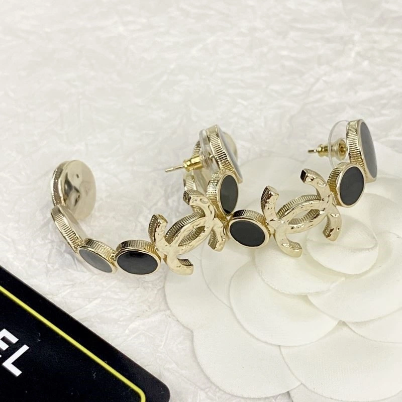 Chanel Earrings Affordable 223771