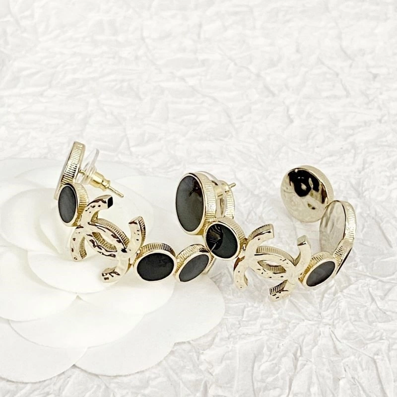 Chanel Earrings Affordable 223771