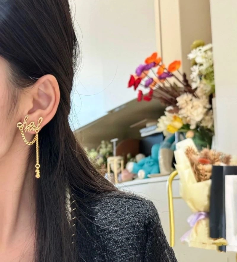 Vibrant Chanel Earrings 223843