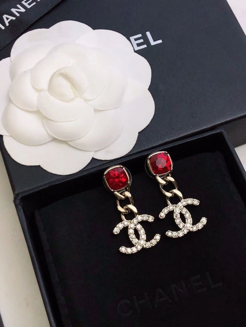 Trendy Chanel Earrings 223757