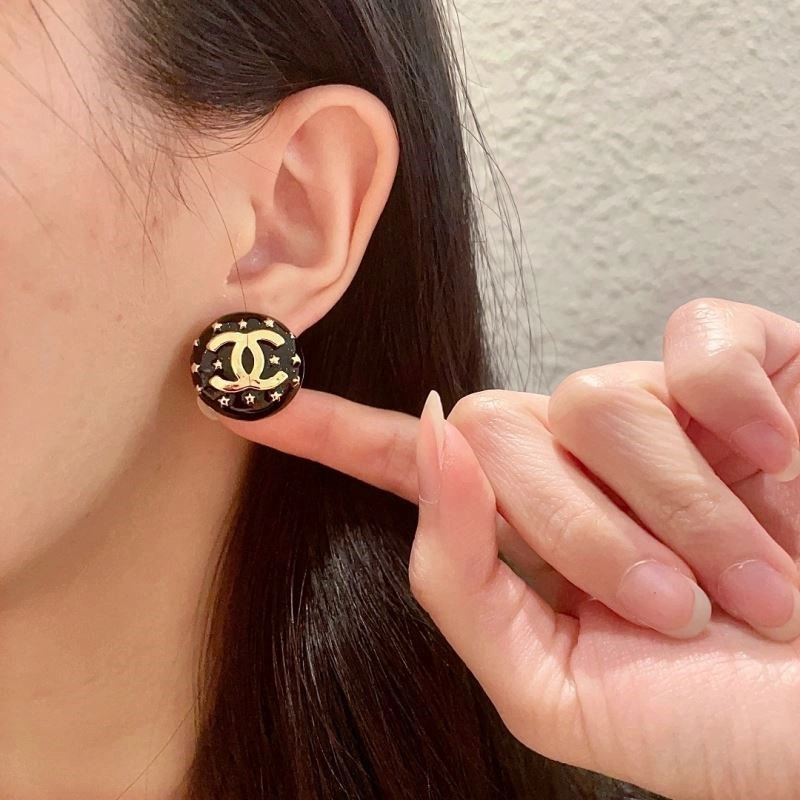 Neat Chanel Earrings 223752