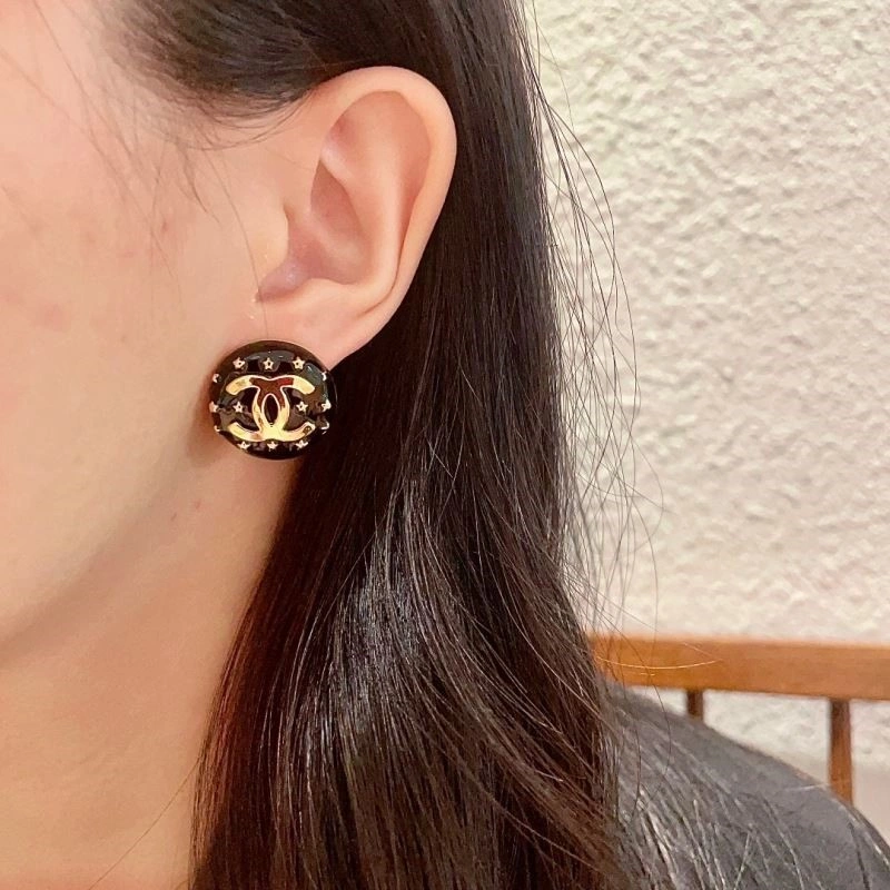Neat Chanel Earrings 223752